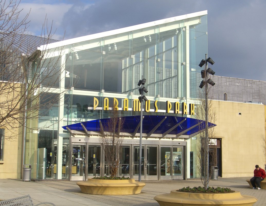 Paramus, NJ - Paramus Park - Wikipedia